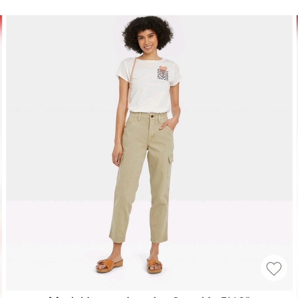 Women's High-Rise Boyfriend Cargo Pants  Light green In excellent condition